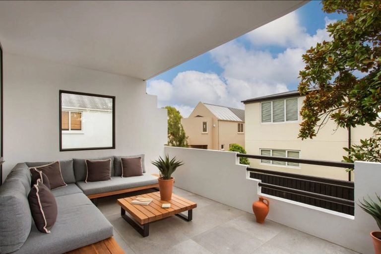 Photo of property in 5/55 Carlton Mill Road, Merivale, Christchurch, 8014