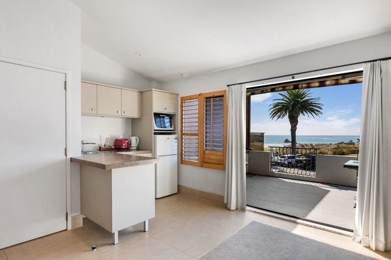 Photo of property in 1/30 Marine Parade, Mount Maunganui, 3116