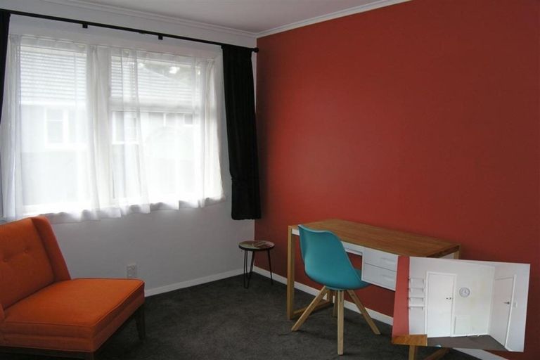 Photo of property in 2/1133 Fergusson Drive, Clouston Park, Upper Hutt, 5018