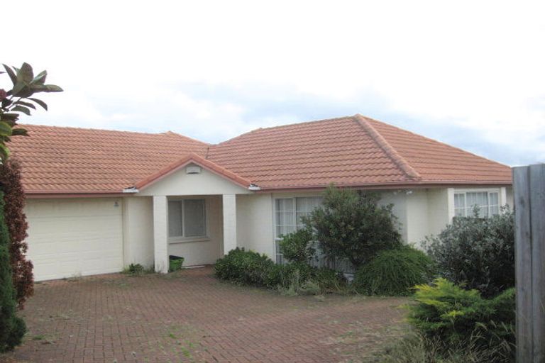 Photo of property in 35 Palmcrest Grove, Highland Park, Auckland, 2010