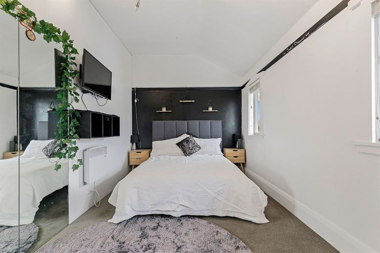 Photo of property in 8 Glandovey Road, Fendalton, Christchurch, 8052