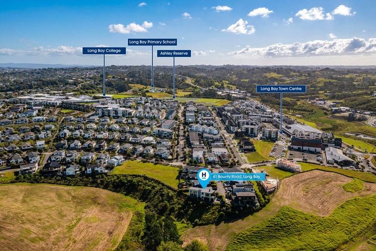 Photo of property in 41 Bounty Road, Long Bay, Auckland, 0630