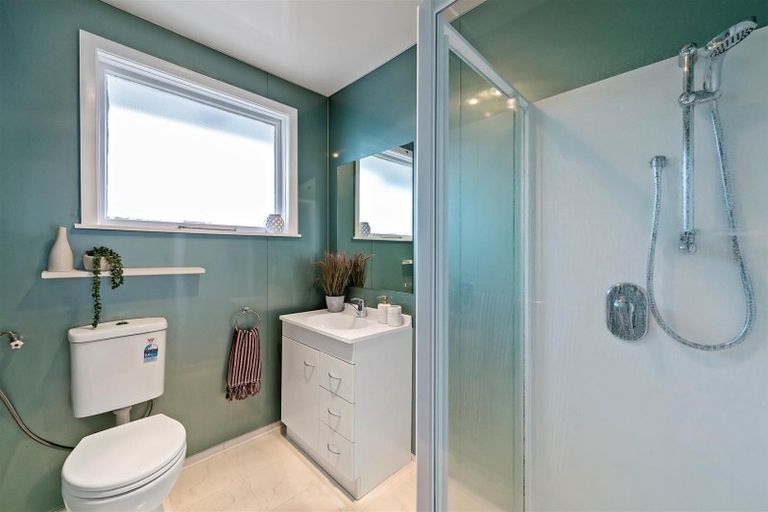 Photo of property in 132b Shortland Street, Aranui, Christchurch, 8061