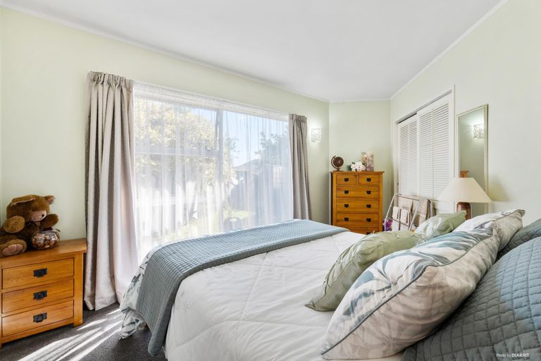 Photo of property in 350c Great South Road, Opaheke, Papakura, 2113