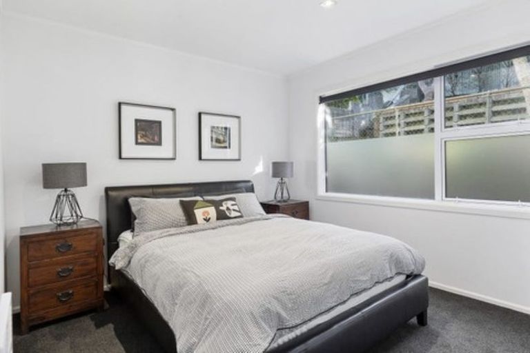 Photo of property in 17-17a Barton Terrace, Thorndon, Wellington, 6011
