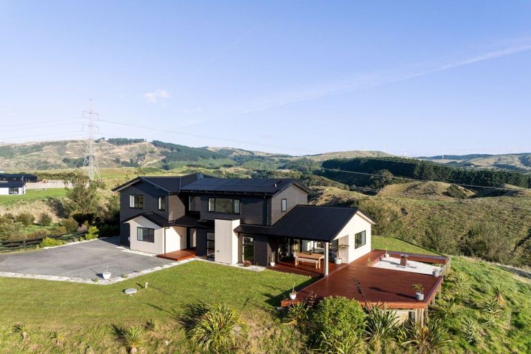Photo of property in 3 Lealands Lane, Aokautere, Palmerston North, 4471