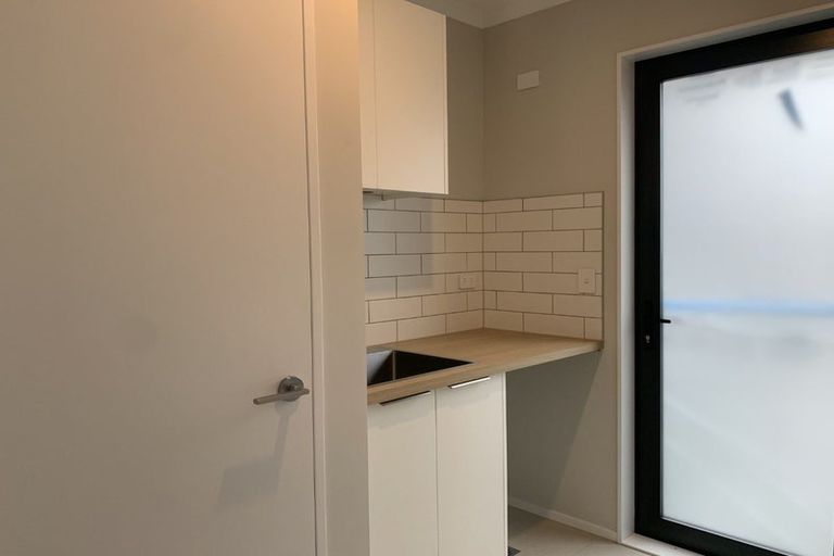 Photo of property in 21 Ringa Matau Road, Hobsonville, Auckland, 0616