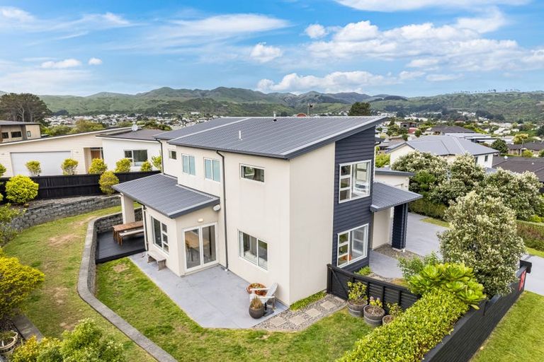 Photo of property in 15 Sumner Terrace, Aotea, Porirua, 5024