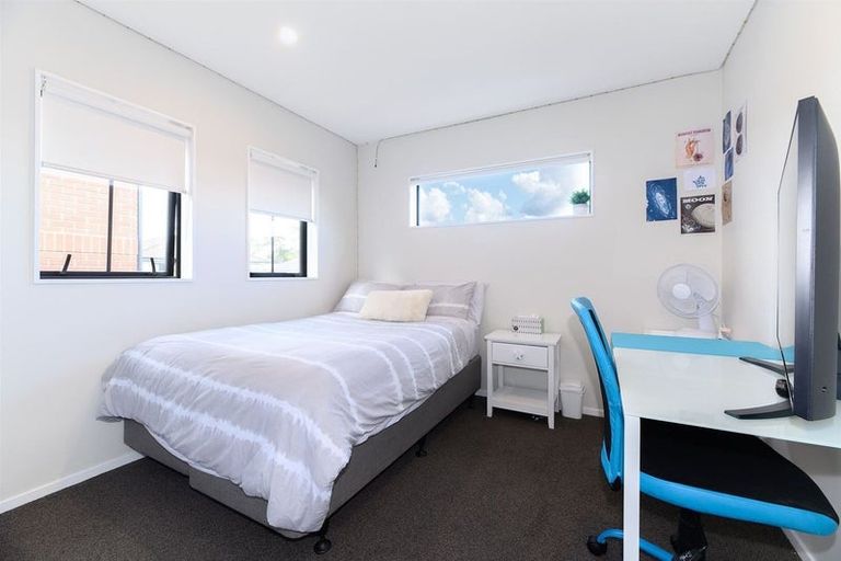 Photo of property in 13/15 Sunhill Road, Sunnyvale, Auckland, 0612