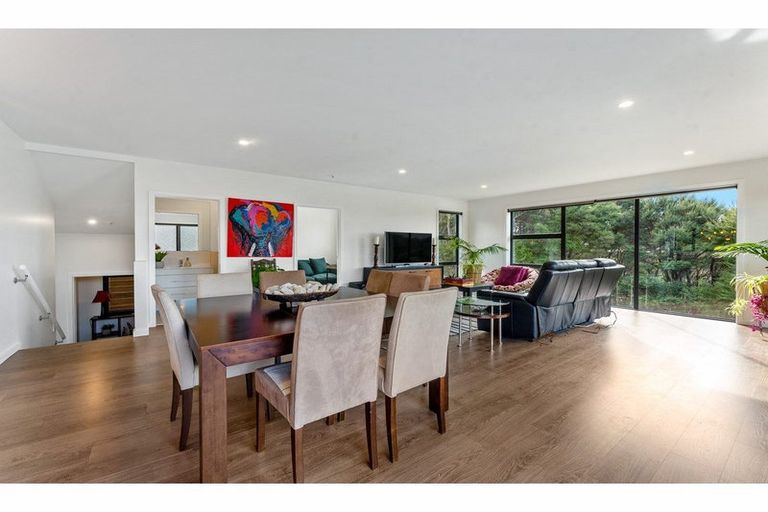 Photo of property in 5 Libertia Lane, Orewa, 0931