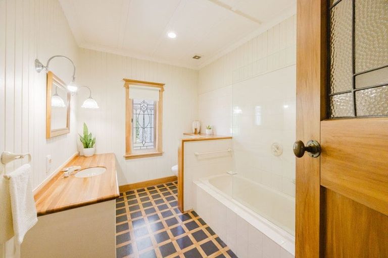 Photo of property in 627 Nelson Street North, Hastings, 4122