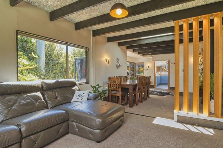 Photo of property in 56 Palmerston Road, Havelock North, 4130