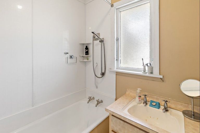 Photo of property in 24 Grey Street, Shannon, 4821