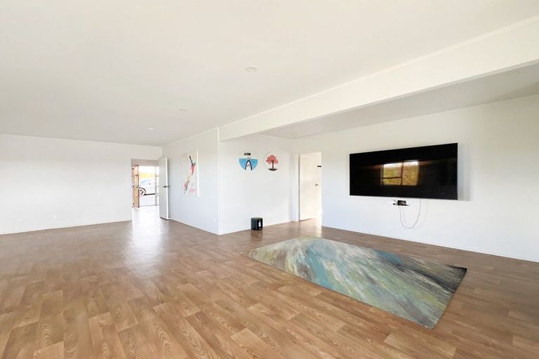 Photo of property in 42 Monarch Avenue, Hillcrest, Auckland, 0627