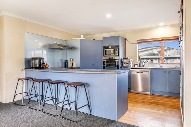 Photo of property in 6 Rays Way, Tuakau, 2121