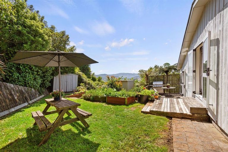 Photo of property in 14 Voltaire Street, Karori, Wellington, 6012