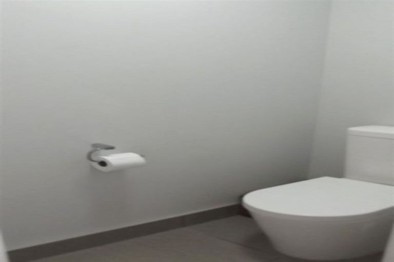 Photo of property in 71 Chichester Drive, Rosehill, Papakura, 2113