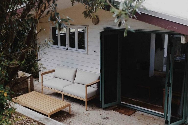 Photo of property in 5 Karioi Crescent, Raglan, 3225