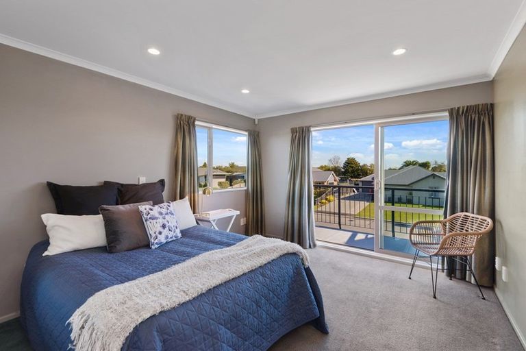 Photo of property in 3 Bancroft Place, Parklands, Christchurch, 8083