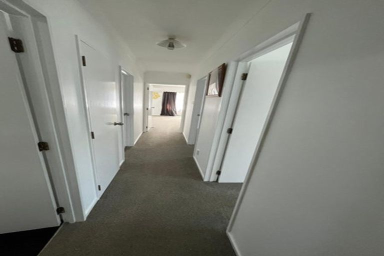 Photo of property in 13 Sandwick Drive, Weymouth, Auckland, 2103