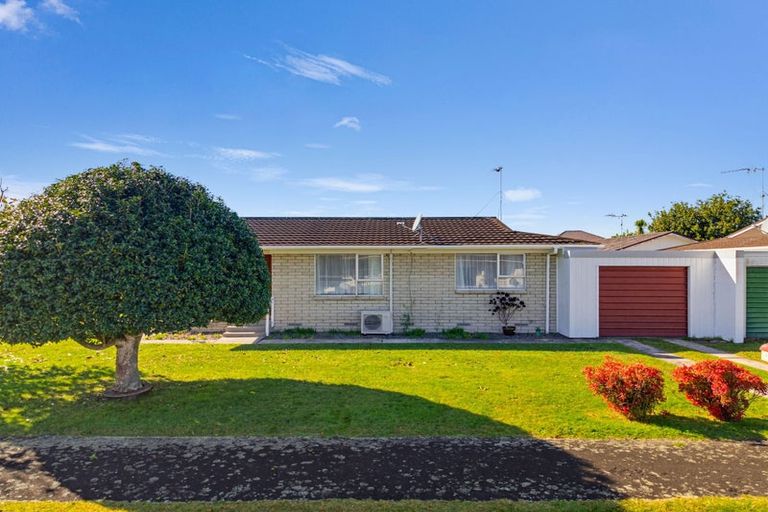 Photo of property in 22 Howden Road, Fairfield, Hamilton, 3214