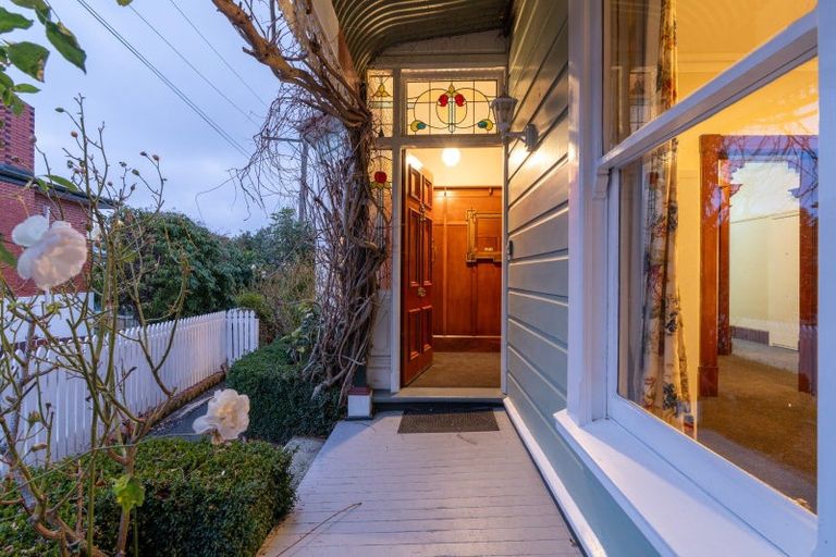 Photo of property in 143 Kenmure Road, Kenmure, Dunedin, 9011