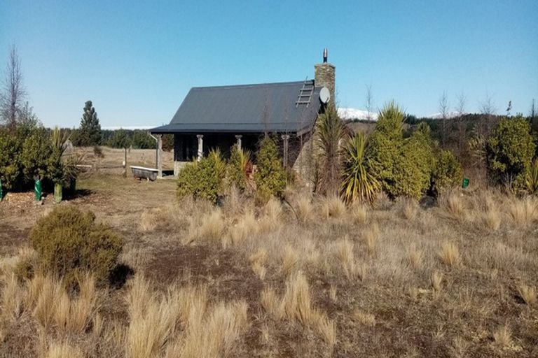 Photo of property in 66 Te Awa Road, Albert Town, Wanaka, 9382