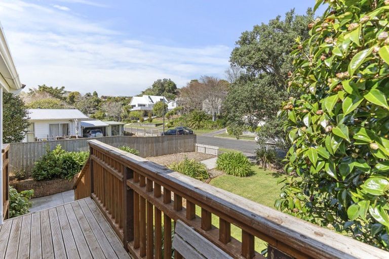 Photo of property in 23 Ambury Place, Merrilands, New Plymouth, 4312