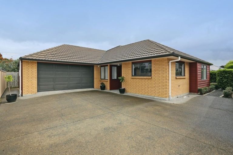 Photo of property in 210b Frimley Oaks, Frimley, Hastings, 4120