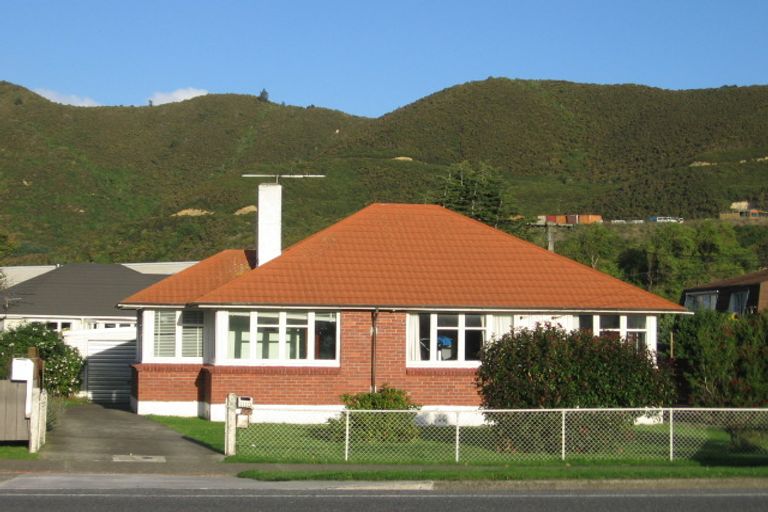Photo of property in 1110 High Street, Taita, Lower Hutt, 5011