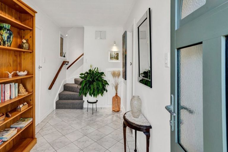 Photo of property in 11b Hine Street, New Plymouth, 4310