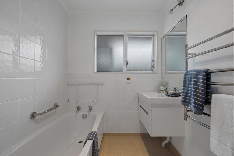 Photo of property in 477 Marine Parade, Napier South, Napier, 4110