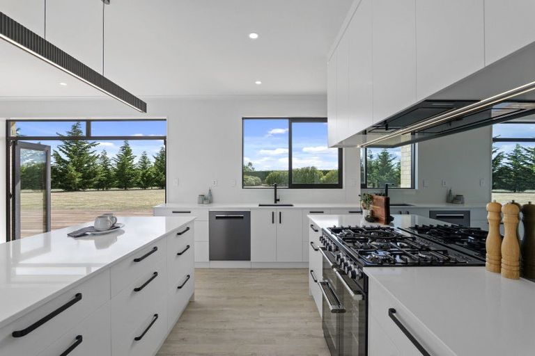 Photo of property in 66 Windsor Drive, Kirwee, Darfield, 7571