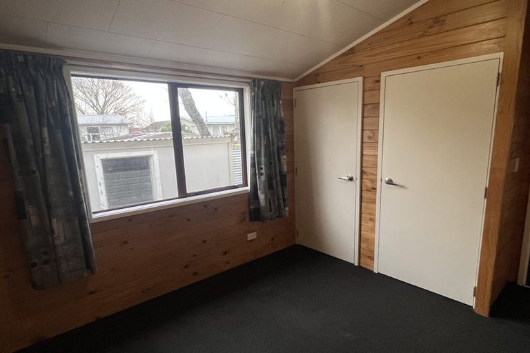 Photo of property in 120 Limbrick Street, Terrace End, Palmerston North, 4410