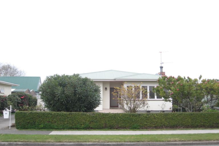 Photo of property in 35 Seddon Crescent, Marewa, Napier, 4110