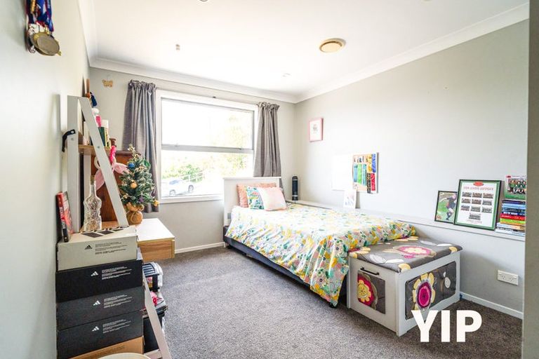 Photo of property in 110 Glanmire Road, Newlands, Wellington, 6037