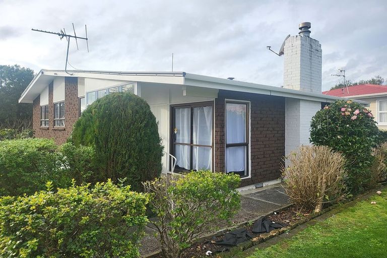 Photo of property in 18 Mclean Avenue, Papatoetoe, Auckland, 2025