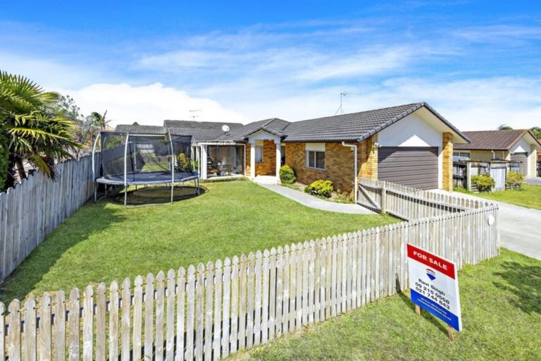 Photo of property in 23 Milson Drive, Papakura, 2110