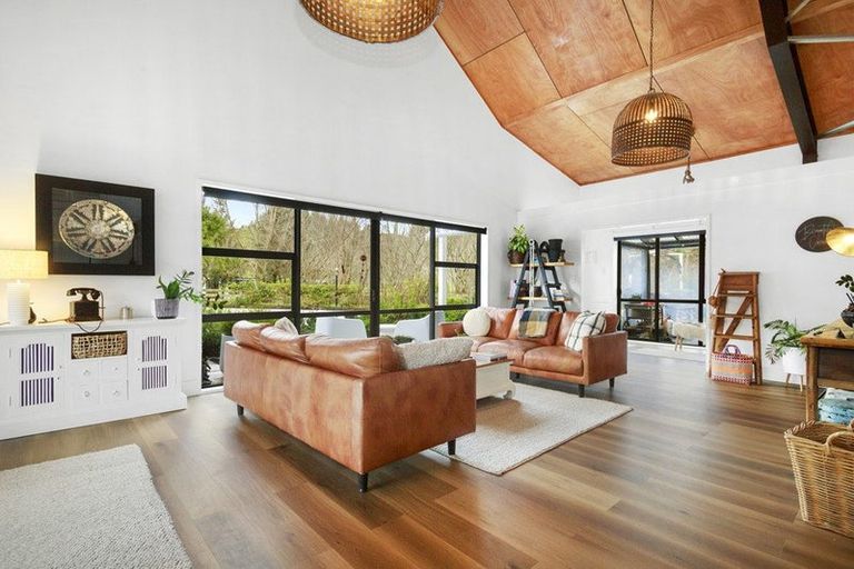 Photo of property in 111a Johnsons Road, Whitemans Valley, Upper Hutt, 5371