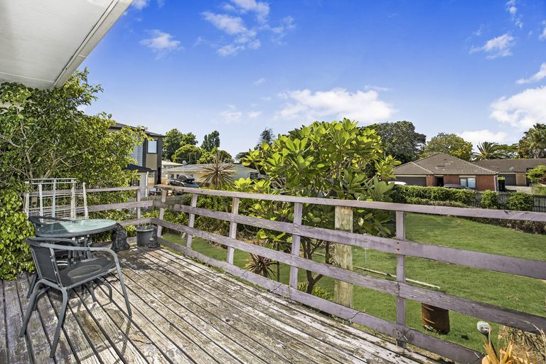 Photo of property in 22 Estuary Road, Weymouth, Auckland, 2103