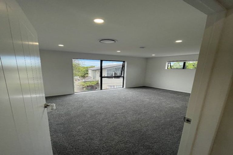 Photo of property in 14c Galsworthy Place, Bucklands Beach, Auckland, 2014