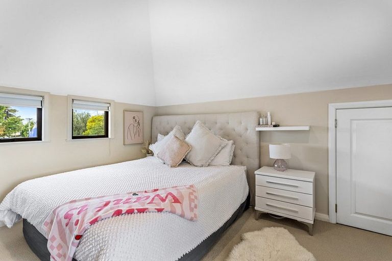 Photo of property in 177 Blighs Road, Strowan, Christchurch, 8052