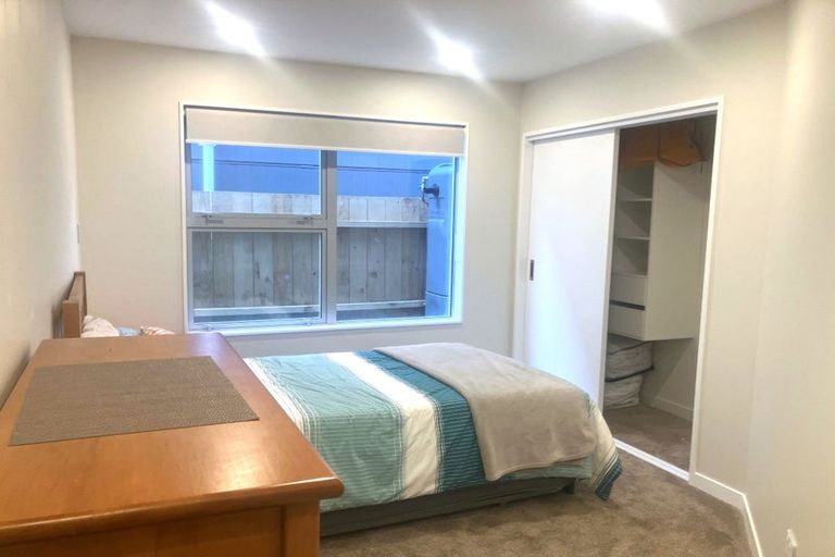 Photo of property in 49 Chamberlain Road, Massey, Auckland, 0614