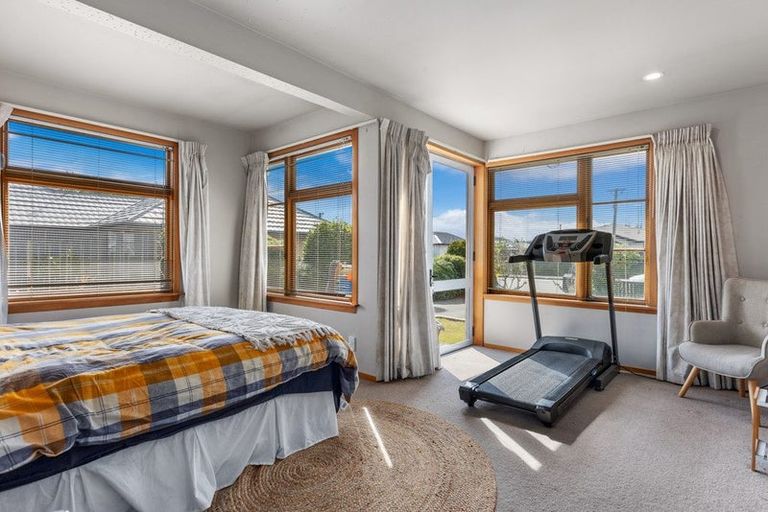 Photo of property in 213 Bower Avenue, North New Brighton, Christchurch, 8083