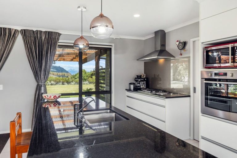 Photo of property in 16 Lacebark Drive, Kinloch, Taupo, 3377