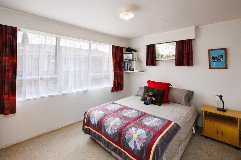 Photo of property in 26 Stillwater Place, Westbrook, Palmerston North, 4412