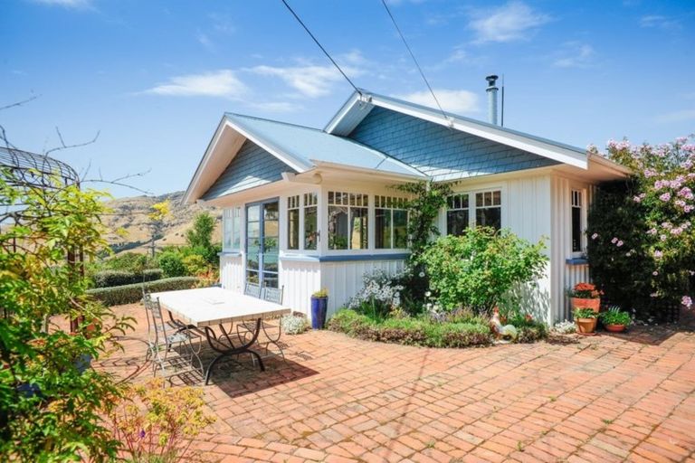 Photo of property in 15 Te Ra Crescent, Diamond Harbour, 8972