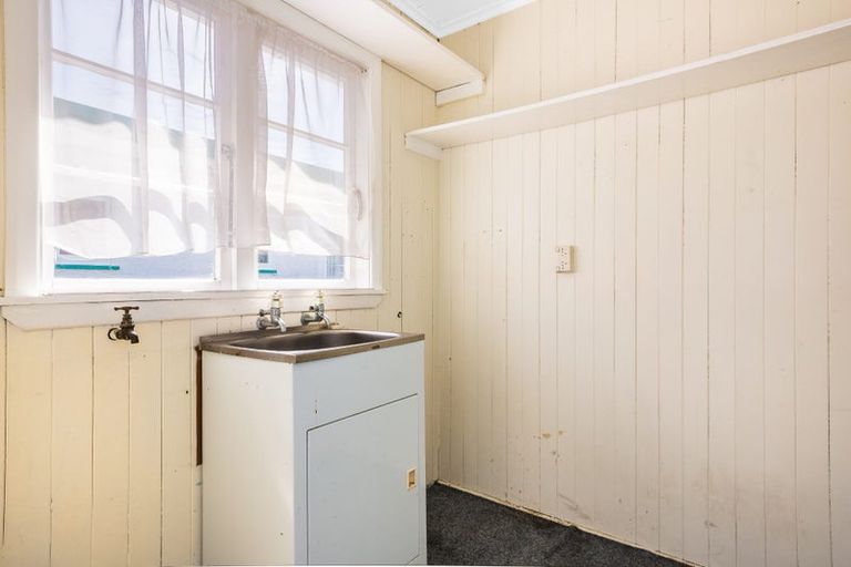 Photo of property in 16 Peel Place, Wainuiomata, Lower Hutt, 5014