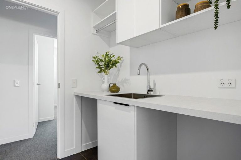 Photo of property in 6 Oakville Close, Rangiora, 7400