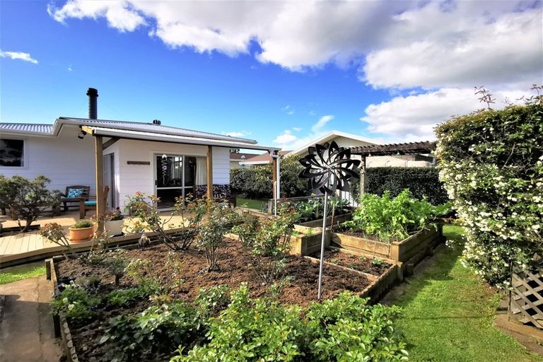 Photo of property in 8 Madrid Street, Dannevirke, 4930